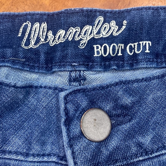 Wrangler Bootcut Jeans - Picture 6 of 7